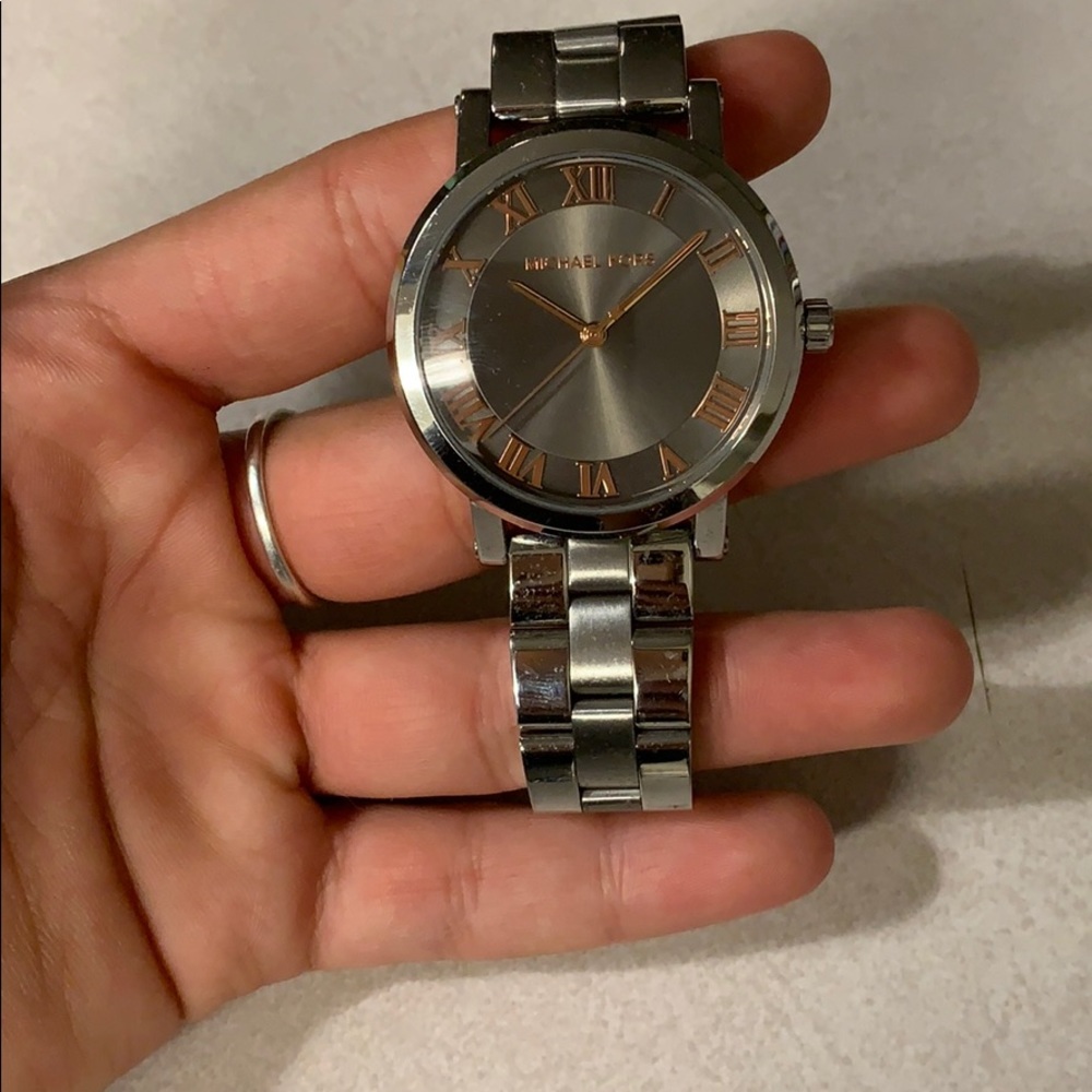 MK watch
